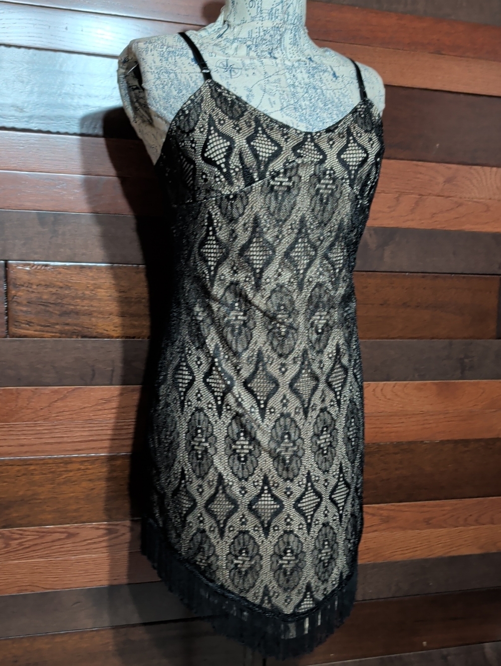Y2K Chesley Black Lace Slip with Nude Underlay - Picture 2 of 10